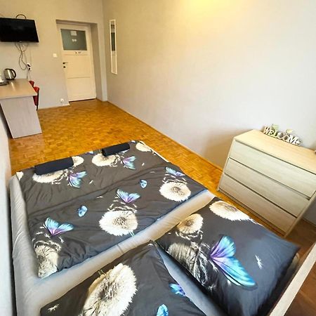 Fantastic Waw - G Room 1 Варшава Экстерьер фото